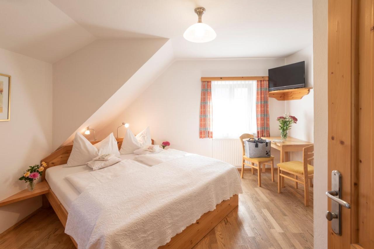 Gasthof Pension Orthofer Sankt Jakob im Walde Zewnętrze zdjęcie